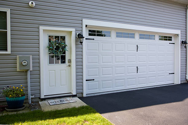 24/7 Emergency Garage Door Panel Replacement experts in Rexburg, ID
